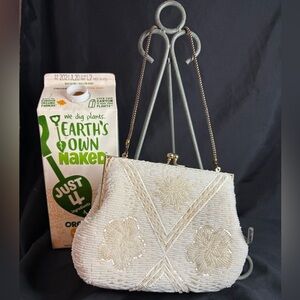 Vtg cream beaded bag